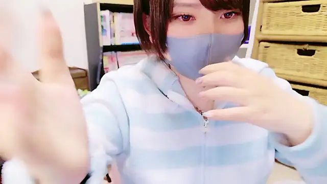 senachinnn online show from November 2025 05:13:02 AM