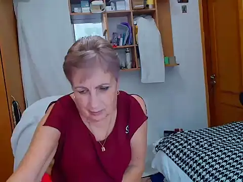 Victoria5643 online show from December 2024 04:42:01 PM