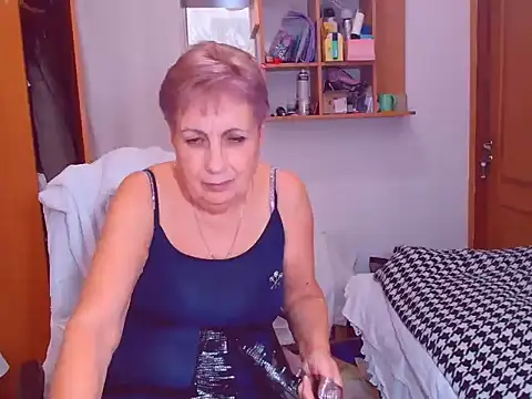 Victoria5643 online show from December 2024 10:23:01 PM