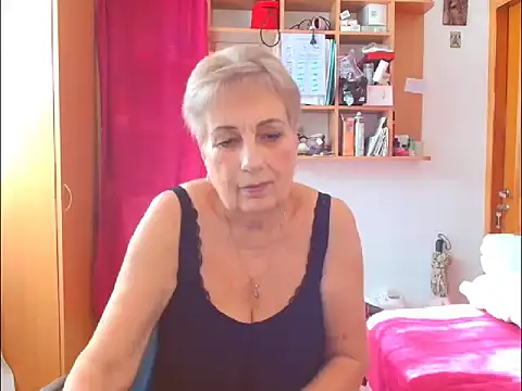 Victoria5643 online show from October 2025 09:53:01 AM