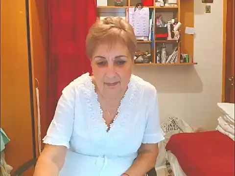 Victoria5643 online show from November 2025 06:03:02 PM