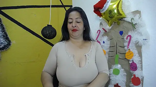 Catalina JH online show from December 2024 02:24:02 PM