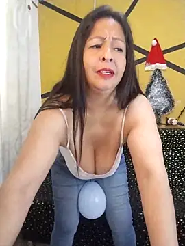 Catalina JH online show from December 2024 03:15:02 PM