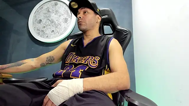 Bryan Bronx online show from March 2025 11:11:01 PM