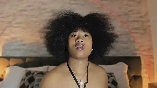 Anneth  M online show from November 2025 07:36:01 PM