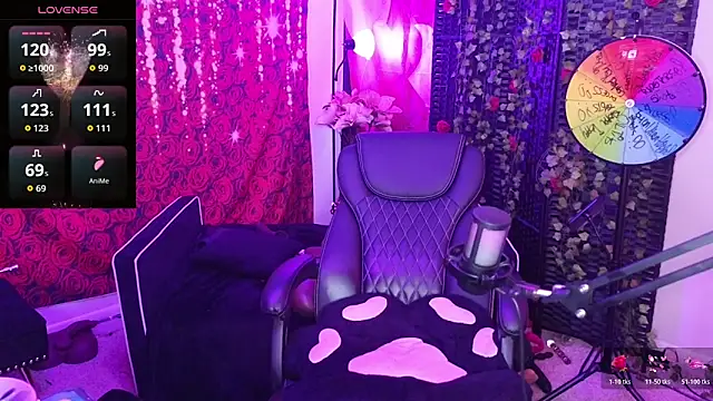 Snapshot of cheriserozequeen chatting on November 2025 02:27:01 PM cheriserozequeen online show from November 2025 02:27:01 PM