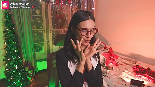 DanyNova Co online show from December 2024 01:31:02 AM