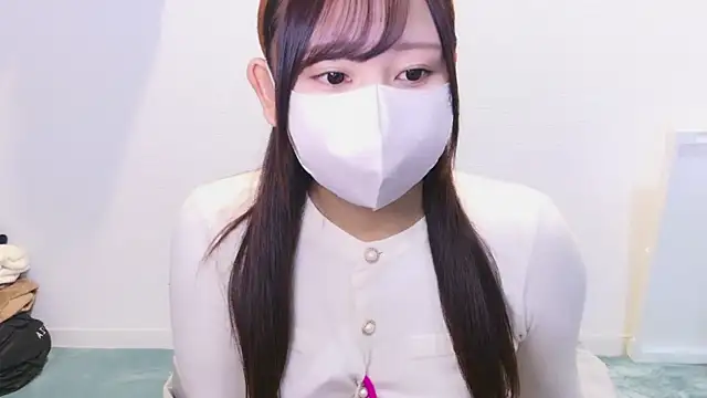 YUTSU KI online show from December 2024 04:32:02 PM