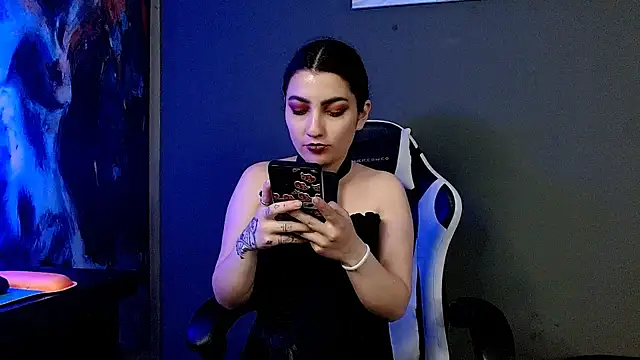 Snapshot of sophy_rock chatting on February 2025 07:48:02 PM sophy rock online show from February 2025 07:48:02 PM