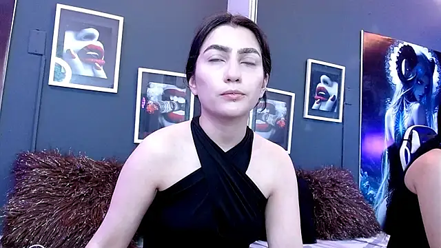 Snapshot of sophy_rock chatting on February 2025 05:32:02 PM sophy rock online show from February 2025 05:32:02 PM