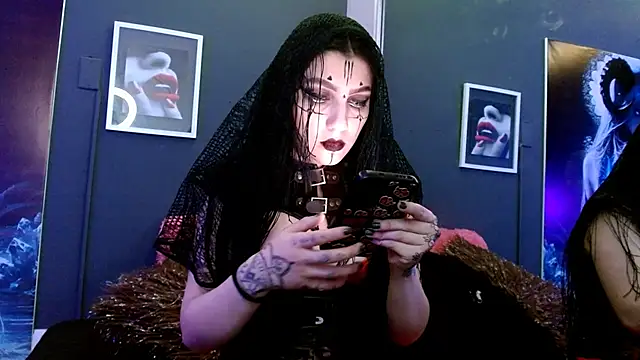 Snapshot of sophy_rock chatting on March 2025 05:17:02 PM sophy rock online show from March 2025 05:17:02 PM