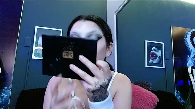 Snapshot of sophy_rock chatting on March 2025 02:13:02 PM sophy rock online show from March 2025 02:13:02 PM