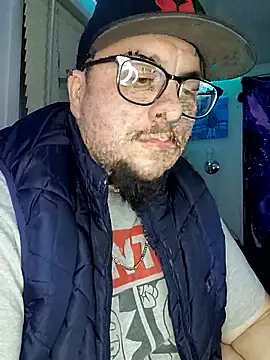 Snapshot of Spunonymous chatting on March 2025 11:58:02 PM Spunonymous online show from March 2025 11:58:02 PM