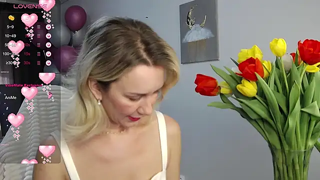 Snapshot of Vanessa_Nowak chatting on March 2025 05:28:01 AM Vanessa Nowak online show from March 2025 05:28:01 AM