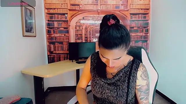 khiara moretti online show from March 2025 07:49:02 PM