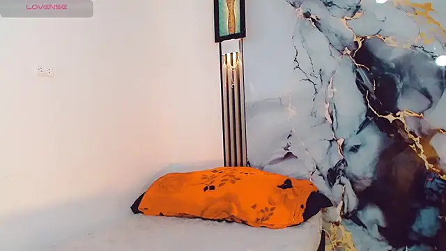 khiara moretti online show from November 2025 11:21:02 AM