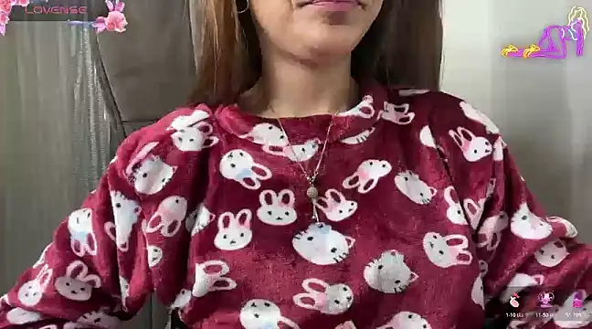 Royal girl 1 online show from December 2024 05:52:02 PM