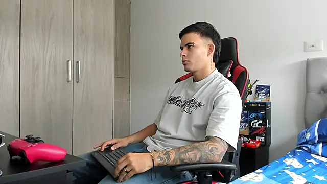 jacob firexx online show from October 2025 03:01:01 PM