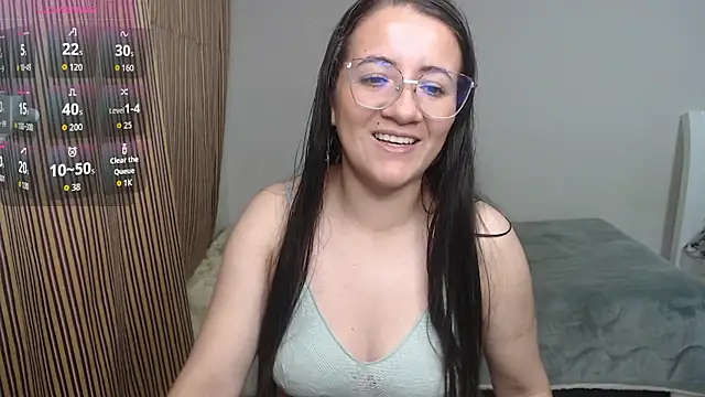 Snapshot of Dayanna_Smitt chatting on October 2025 01:33:02 AM Dayanna Smitt online show from October 2025 01:33:02 AM