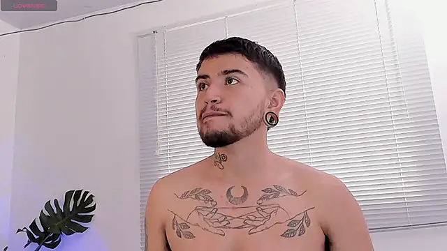 Snapshot of ftmphilip_ chatting on October 2025 03:55:02 PM ftmphilip online show from October 2025 03:55:02 PM