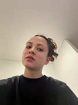Megan Rodrigo online show from June 2026 04:21:01 AM