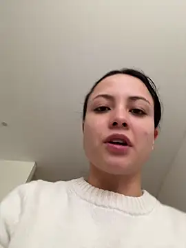 Megan Rodrigo online show from June 2026 02:37:02 PM