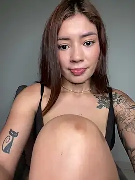 Roxanne 08 online show from March 2025 10:26:01 AM