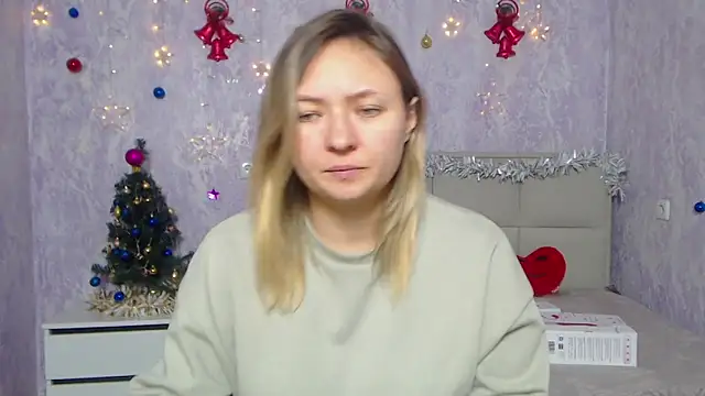 Snapshot of SallyVerda chatting on December 2024 07:43:01 PM SallyVerda online show from December 2024 07:43:01 PM