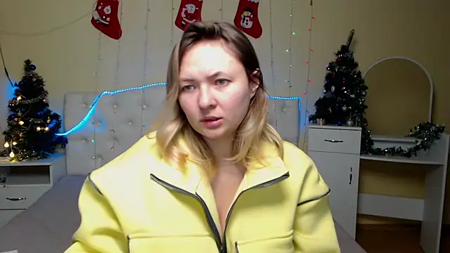 Snapshot of SallyVerda chatting on January 2025 06:45:02 PM SallyVerda online show from January 2025 06:45:02 PM
