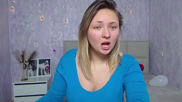 Snapshot of SallyVerda chatting on January 2025 06:52:01 PM SallyVerda online show from January 2025 06:52:01 PM