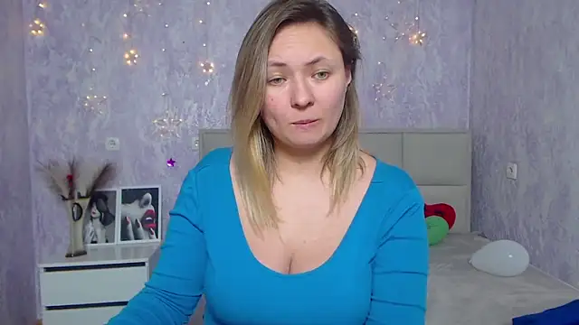Snapshot of SallyVerda chatting on January 2025 09:55:02 PM SallyVerda online show from January 2025 09:55:02 PM