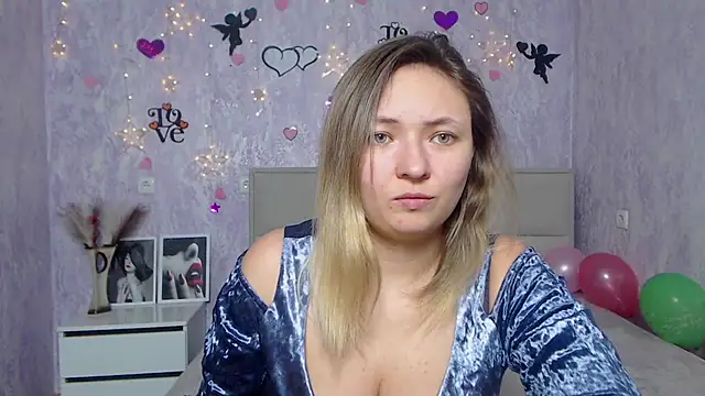 Snapshot of SallyVerda chatting on January 2025 10:10:01 PM SallyVerda online show from January 2025 10:10:01 PM