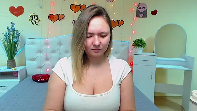 Snapshot of SallyVerda chatting on February 2025 09:46:01 PM SallyVerda online show from February 2025 09:46:01 PM