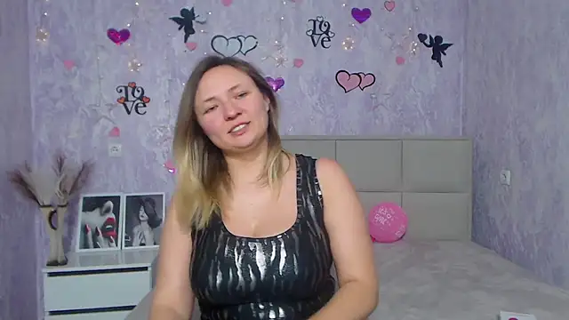 Snapshot of SallyVerda chatting on February 2025 02:18:01 AM SallyVerda online show from February 2025 02:18:01 AM