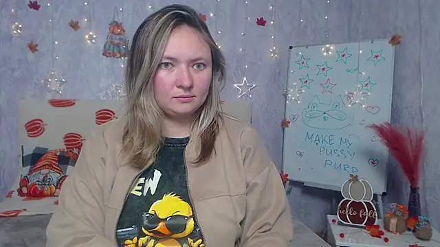 Snapshot of SallyVerda chatting on November 2025 07:24:02 PM SallyVerda online show from November 2025 07:24:02 PM