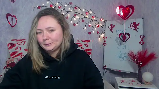 Snapshot of SallyVerda chatting on February 2026 08:37:02 PM SallyVerda online show from February 2026 08:37:02 PM