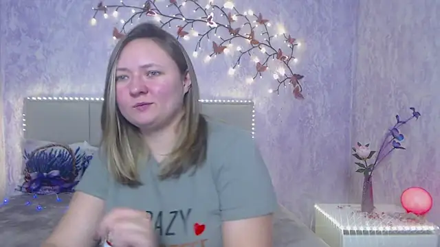 Snapshot of SallyVerda chatting on February 2026 12:16:01 PM SallyVerda online show from February 2026 12:16:01 PM