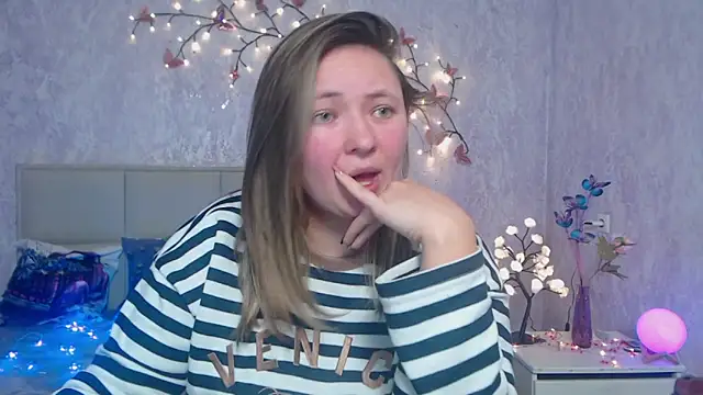 Snapshot of SallyVerda chatting on March 2026 06:35:02 PM SallyVerda online show from March 2026 06:35:02 PM