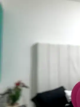 Amber Martins  online show from October 2025 11:24:02 PM