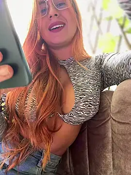 Amber Martins  online show from January 2026 09:31:01 PM