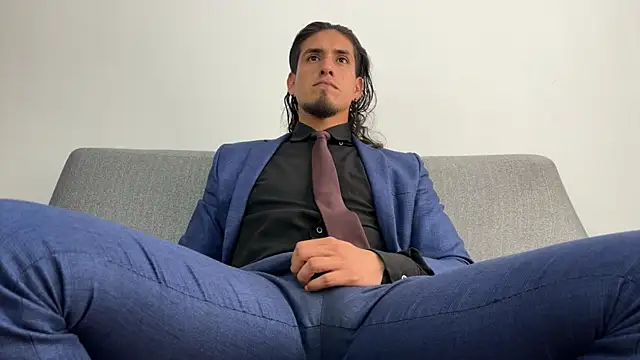 Snapshot of Tom_blunt96 chatting on September 2025 06:00:01 PM Tom blunt96 online show from September 2025 06:00:01 PM