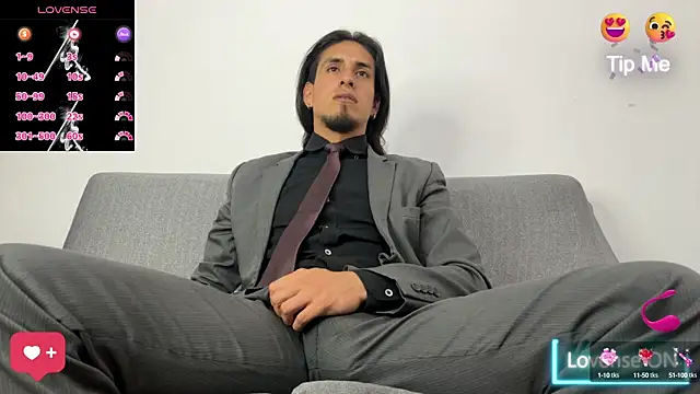 Snapshot of Tom_blunt96 chatting on September 2025 09:31:01 PM Tom blunt96 online show from September 2025 09:31:01 PM