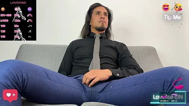 Snapshot of Tom_blunt96 chatting on October 2025 06:07:01 PM Tom blunt96 online show from October 2025 06:07:01 PM