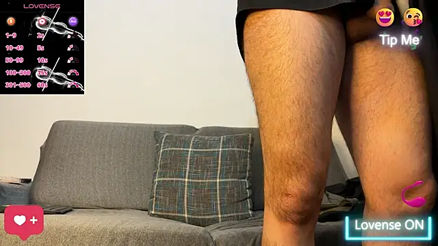 Snapshot of Tom_blunt96 chatting on October 2025 03:01:02 AM Tom blunt96 online show from October 2025 03:01:02 AM