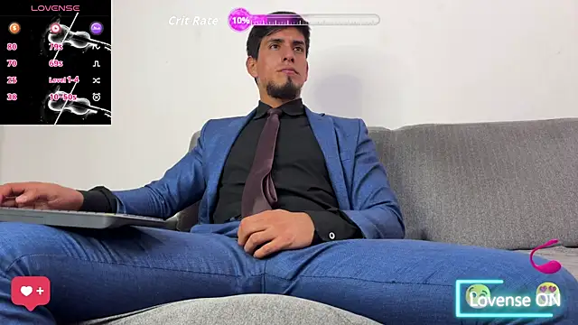 Snapshot of Tom_blunt96 chatting on May 2026 02:22:01 PM Tom blunt96 online show from May 2026 02:22:01 PM