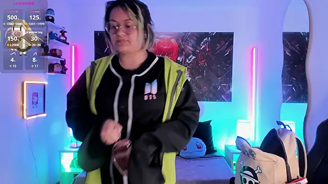 lucky-leah online show from October 2025 04:26:01 AM