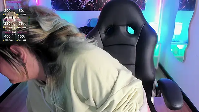 lucky-leah online show from November 2025 03:50:01 AM