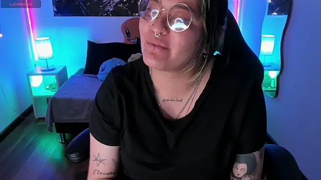 lucky-leah online show from November 2025 03:53:02 AM