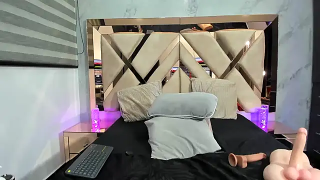 Susy wisee online show from February 2025 06:12:02 AM