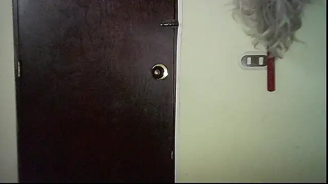 Snapshot of JuliaMack chatting on October 2025 07:05:01 PM JuliaMack online show from October 2025 07:05:01 PM